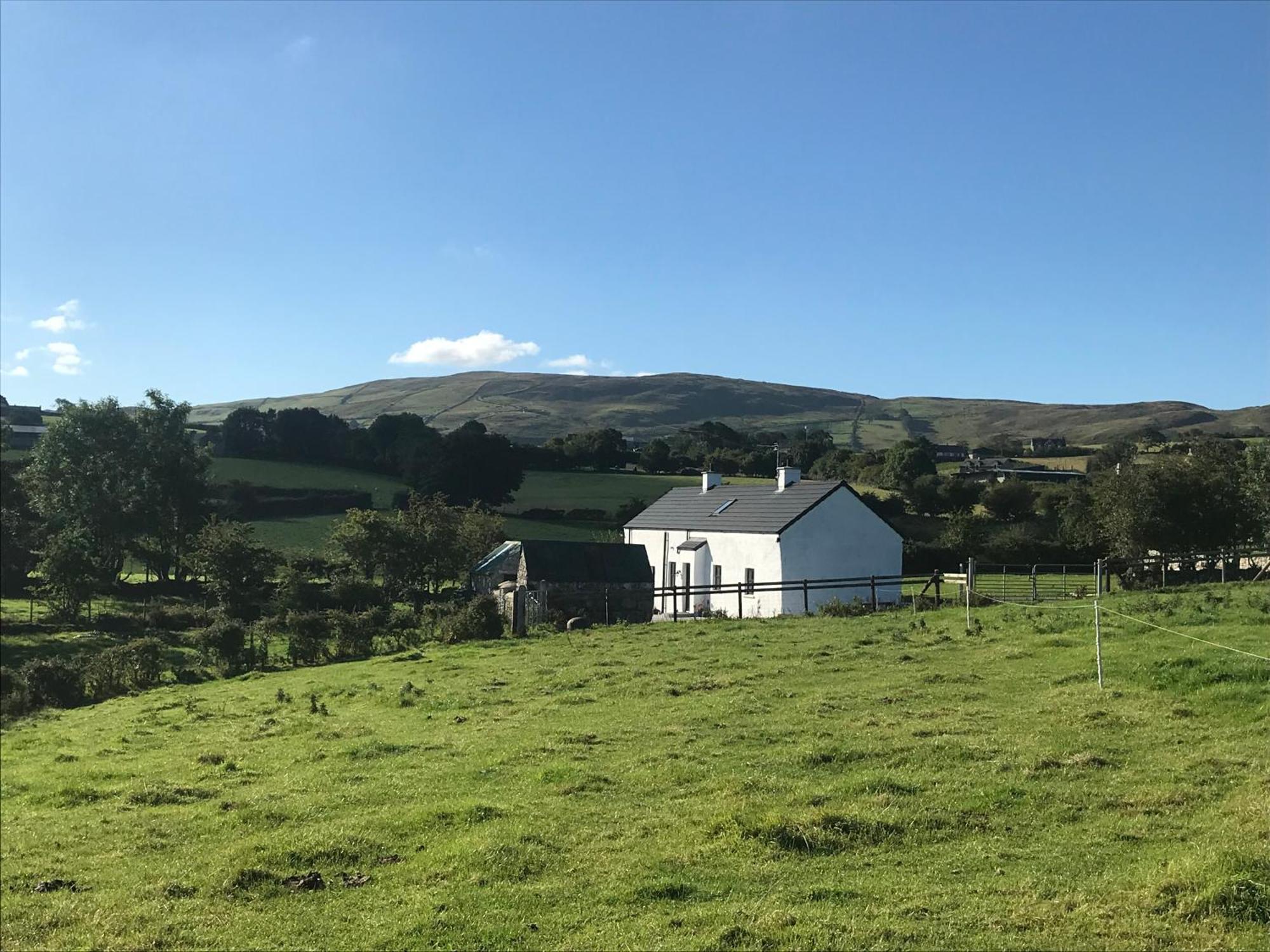 Mournes Family Cottage With Hot Tub Hilltown Luaran gambar